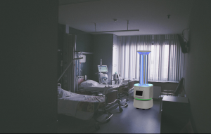 藍點機器人Maya UVC消殺機器人