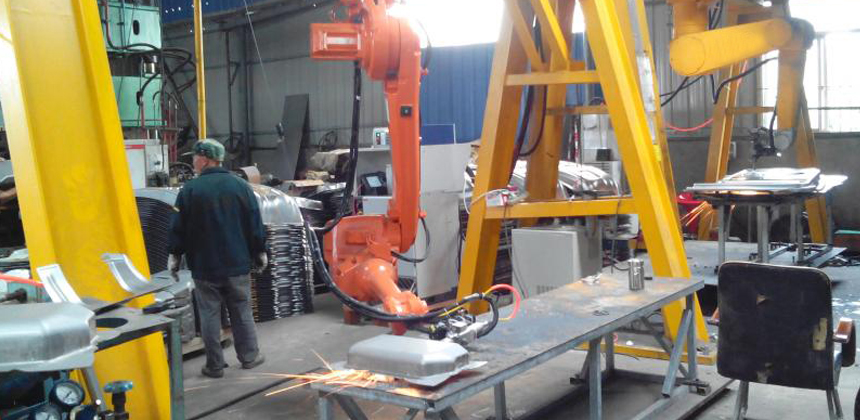 東莞力生激光光纖切割機器人 ABB1410